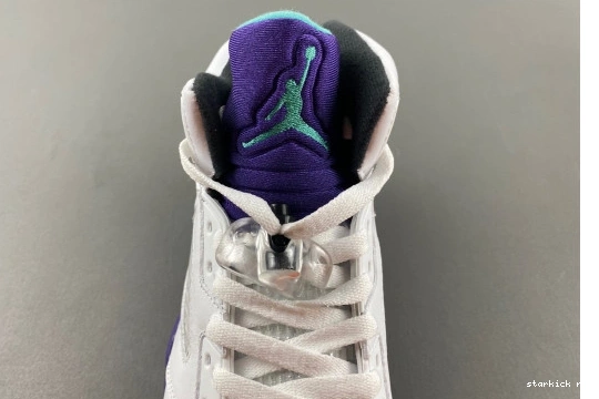 Jordan Grape Retro 136027-108 136027-108 5 1221